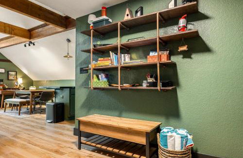 Modern A Frame Cottage - Photo 3