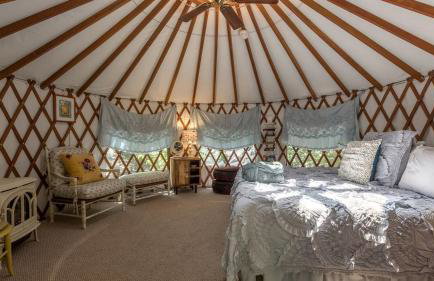 Cozy Romantic Yurt Rental in Woodlands near California Beach Town of Cayucos - Foto 13