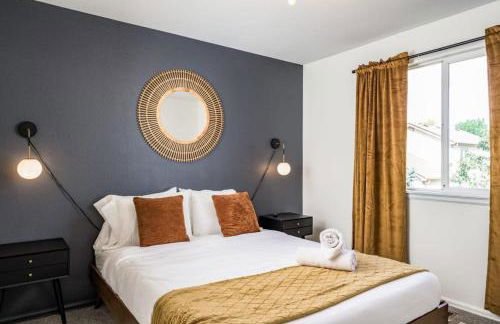 Artist Getaway In Downtown Westminster - Foto 41