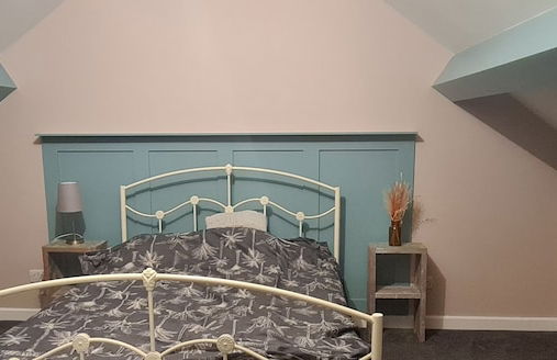 Charming 1-bed Apartment in Barnsley - Photo 2