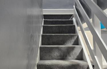 Manchester - House - Sleeps 6 - Parking - Garden - Foto 1