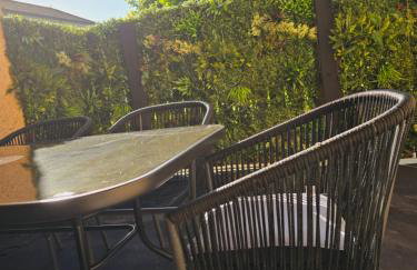 The Bogside Haven - Heart of Derry - Photo 20