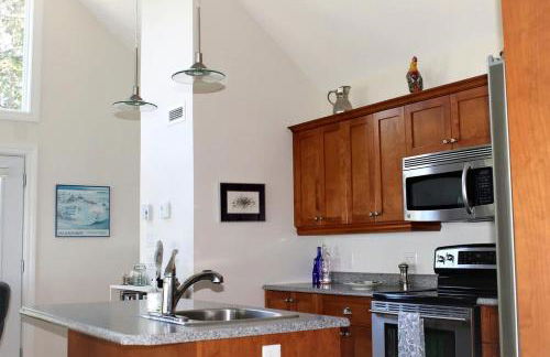 Romantic Waterfront Cottage with Private Beach & Fireplace Near Hancock, Maine - Photo 16