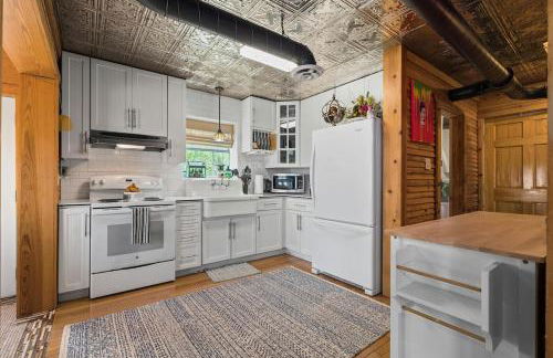 Hill Country Cabin with hot tub and dog friendly - Foto 12