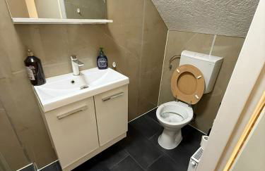 Apartment 2 Zimmer Küche Bad TV Garten WLAN - Foto 12