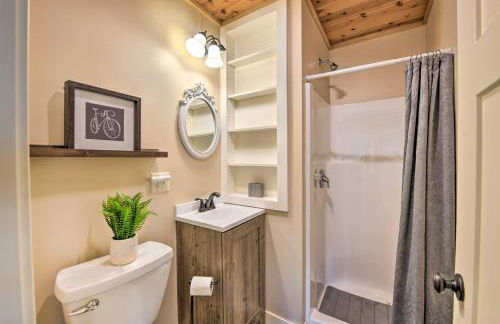 Lakefront Solon Springs Cabin with Private Dock! - Foto 11