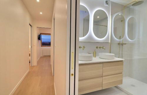 El Pequeño Palacio - 50m de la Playa - Vista al mar y al campo - Foto 21