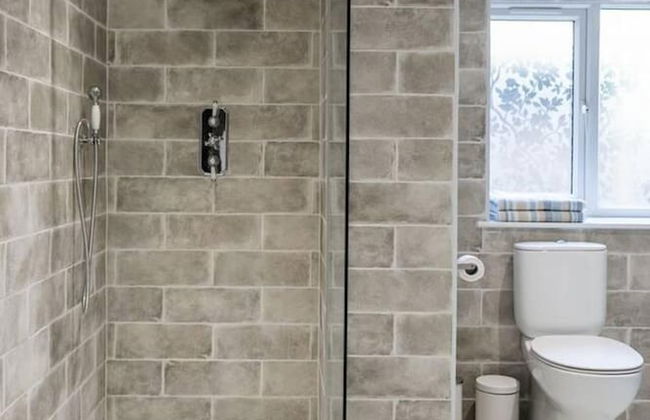 Livestay - 2 Bed Hollywood Movie Themed Apt - Foto 31