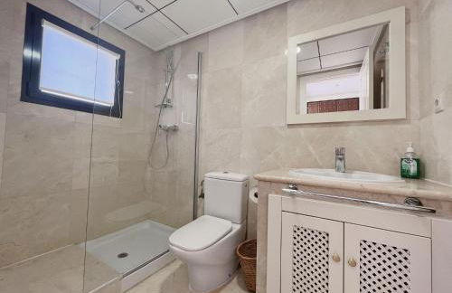 Casa Mila Roda Sleeps 4 with Pool - Foto 15