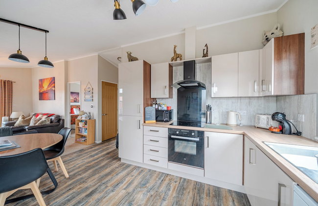 2 Bed Cabin - Sleeps 4 - Pets - 5 min to Beach - Foto 12