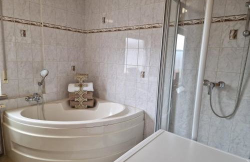 Quickstay Apartments - ganze Wohnung in Miesau - Foto 4