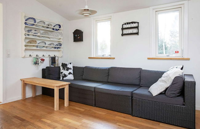 Simplistic Holiday Home in GÃ¸rlev near Sea - Photo 15