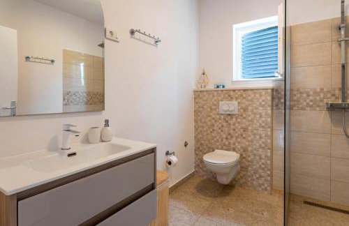 Holiday House Ivan with heated pool - Photo 38