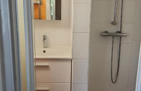 Charmant T2 avec terrasse jardin et parking privé, à 2 minutes du centre ville ! - Foto 12