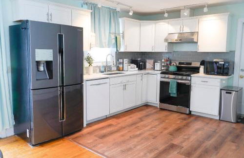 Family River Valley Retreat with Fireplace - Foto 5