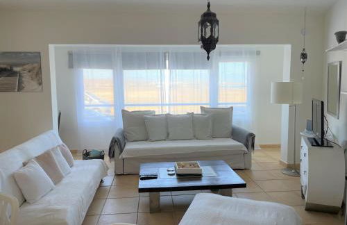 MY OCEAN HOME !!! Breathtaking location, Steps to the ocean, Spacious sea view, Fully Equipped and Well-Furnished with Private Entrance and High-Speed Fiber Optic Internet - Photo 35