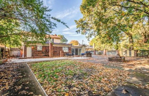 Minutes from the Airport - Wonderful Warrington - Photo 17