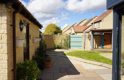 Atworth Haven: 4-Bed Home with Garden - Foto 43