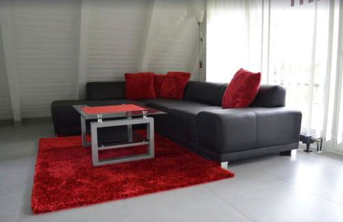 Ferienhaus in Waldkatzenbach modern & renoviert - Foto 14