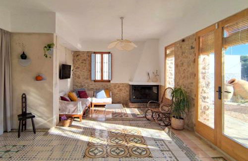 Villa Serrano, La casa rural de los mil suelos - Foto 1