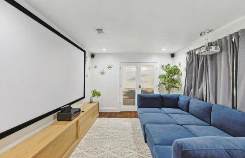 5-BR Relaxing Retreat with Pool Hot tub Fire Pit - Foto 10