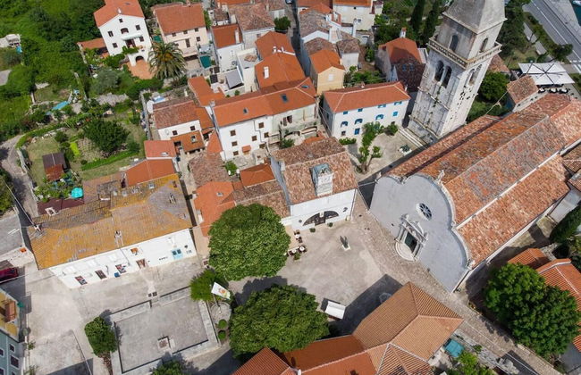 Impeccable 4-bed Apartment in Osor - Foto 26