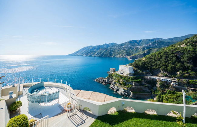 Luxury Villa Vittoria- Villa With Garden Swimming Pool and Jacuzzi Overlooking the sea - Foto 17