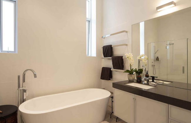 Supreme Lakefront Luxury Villa - Foto 12