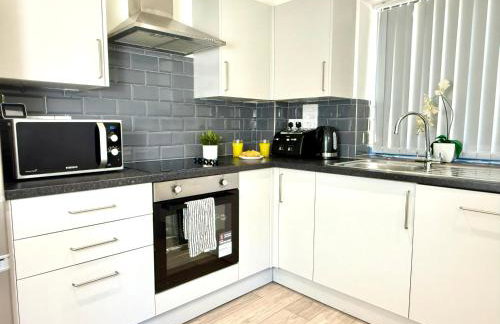 Evergreen Lodge - Two Bed Lux Flat - Parking, Garden, Patio, WIFI, Netflix - Close to Blenheim Palace & Oxford - F3 - Photo 20