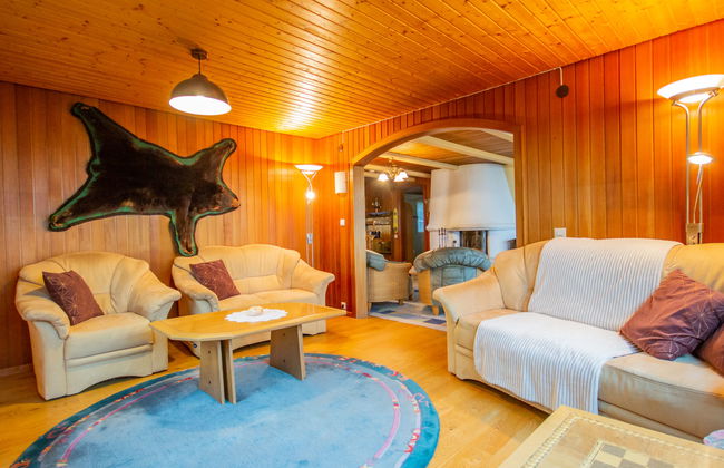 4 bedroom House in Egg with garden and terrace - Photo 5