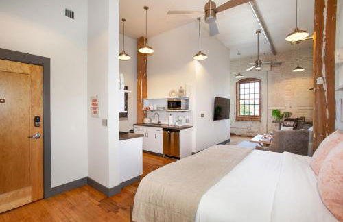 Dollys Downtown Loft Knoxville - Photo 33