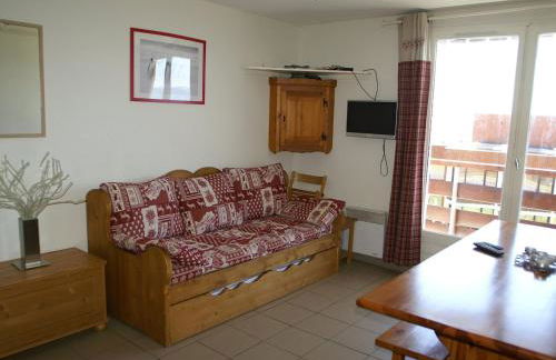 3 pièces au pied des pistes avec balcon, 2 chambres - FR-1-557-23 - Foto 1