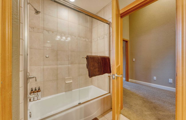 Luxe All-season Retreat by Avantstay Prime Location, Near Skiing - Foto 42