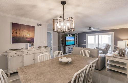 1055-805 8th Floor Condo with Abundant Light - Foto 11