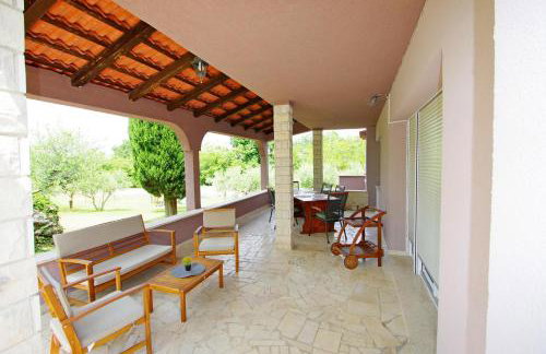 Apartments Nikolina - Photo 13