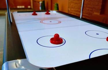 The West Wing at Eriviat Hall Hot Tub - Photo 35