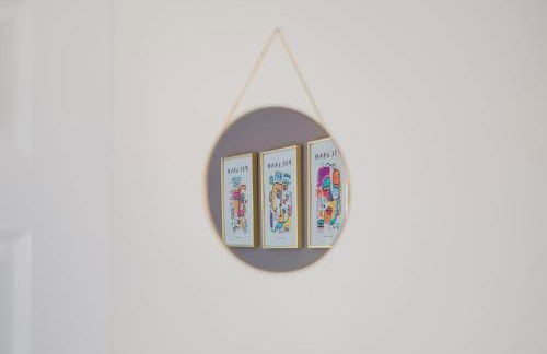 Modern and Comfortable Home away from Home - Photo 38