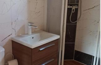 Przytulisko - Foto 7