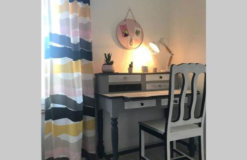 LES HORTENSIAS Spacieuse Maison en ardoise du pays FIBRE - Foto 28