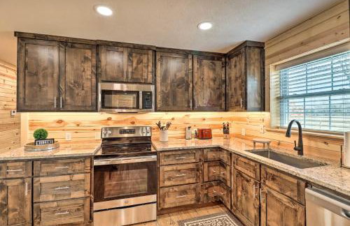 Greers Ferry Home on 40 Acres quarter Mi to Lake! - Photo 10