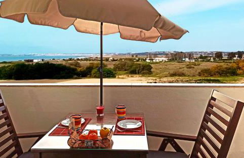 Studio At The Beach - Photo 21