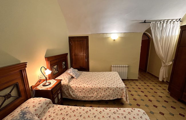 Cuevas la Granja - Foto 43