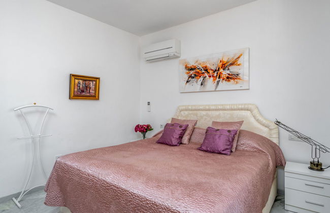 3 bedroom House in Benalmádena with private pool and garden - Photo 16