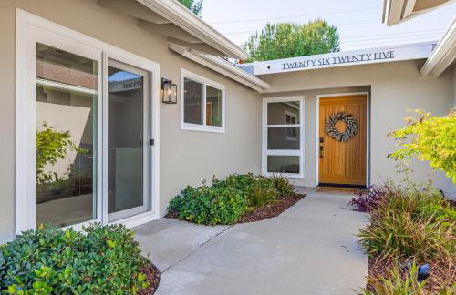 #Marbella Lane - Cozy Modern Home with Relaxing Design & Pool - Foto 71