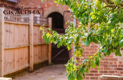 LONG STAY DEALS - 3 Bedroom Home Peterborough With Free Parking and Ultra Fast Wi-Fi Perfect for Work Stays and Vacations - Foto 34