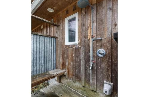 Private pet friendly beach house, steps to beach - Foto 2