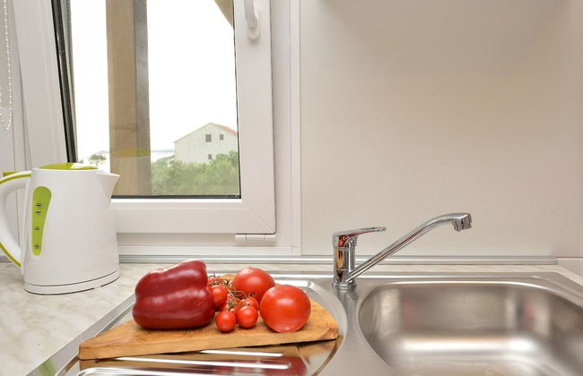 Iva - Great Garden - H - Photo 5