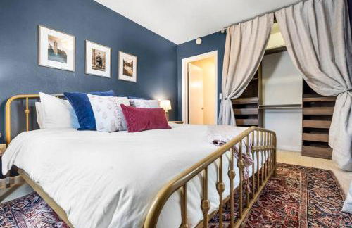 The Hideaway on Hazel- Luxury Smart Home w Hot Tub - Foto 37