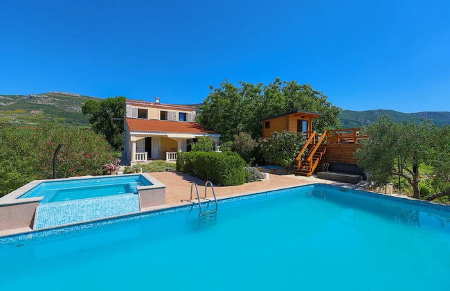 Picturesque Escape Holiday Home With Pool and Sauna - Foto 23