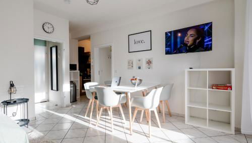 janu-homes - 2 Zimmer Apartment - 5 Betten, Schlossblick vom Römer - Photo 2